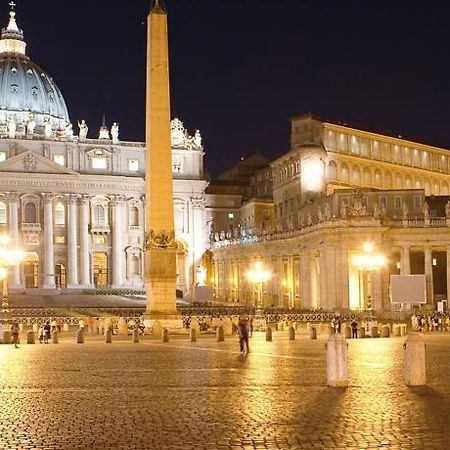 Anna a San Pietro Holiday House Roma Exterior foto